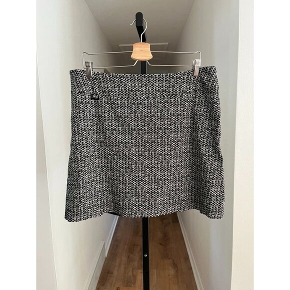 Like New Peck & Peck Women's Skort Black & White - Picture 1 of 6
